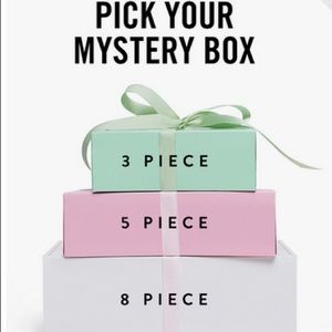 COPY - MYSTERY BOX
